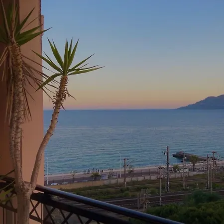 Vue Et Pisicne *